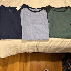 Men’s Set of Three Casual T-Shirts in Blue, Light Blue, and Green